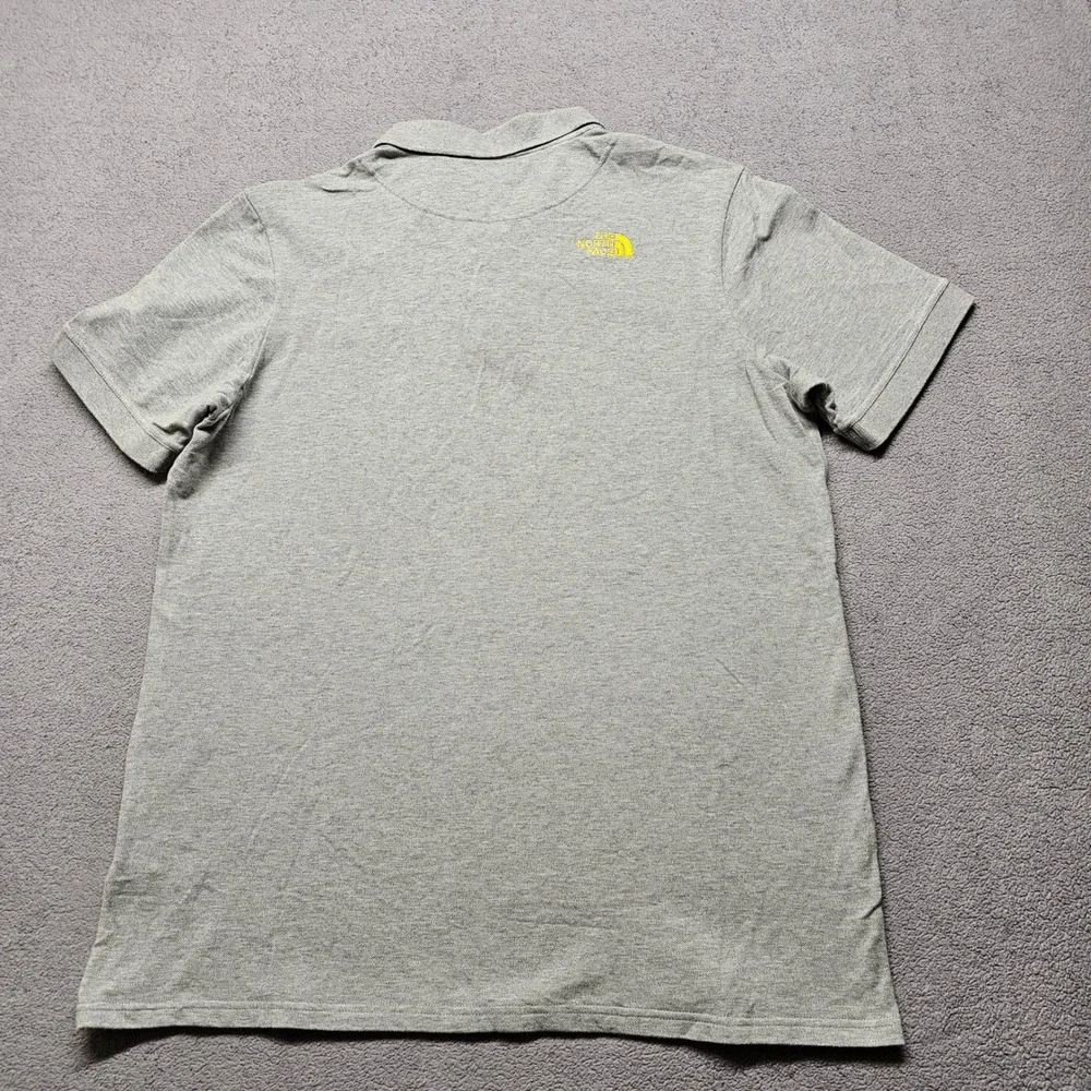 The North‎ Face Polo Shirt Mens US Large Gray Short Sleeve Collared Popover.